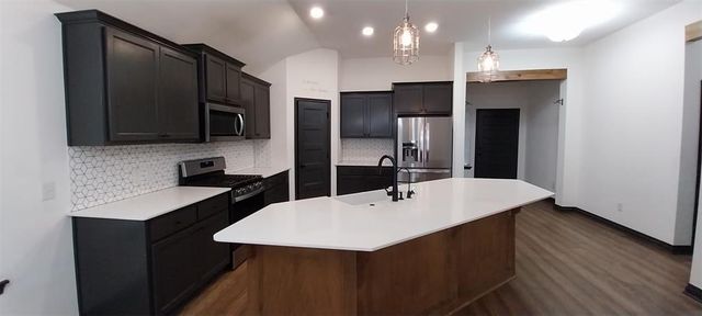 18641 Vivo Drive, Edmond, OK 73012