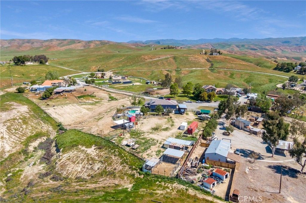 Image 43 of property listing at 6728 Susan Street, Bakersfield, CA 93308