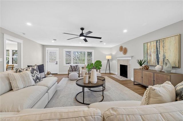 4708 Five Forks CIR, Virginia Beach, VA 23455