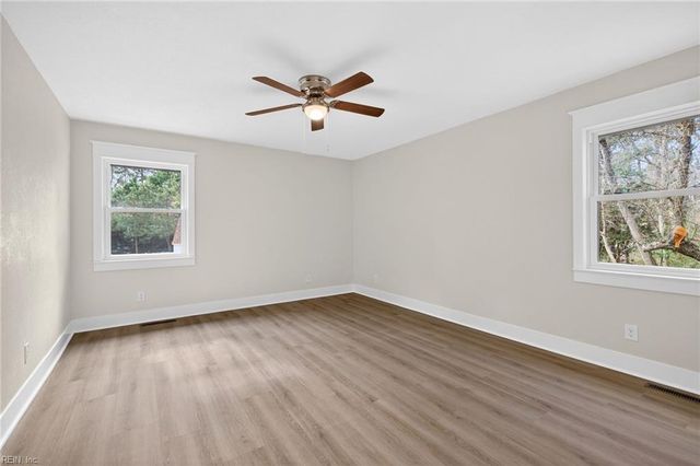 4708 Five Forks CIR, Virginia Beach, VA 23455