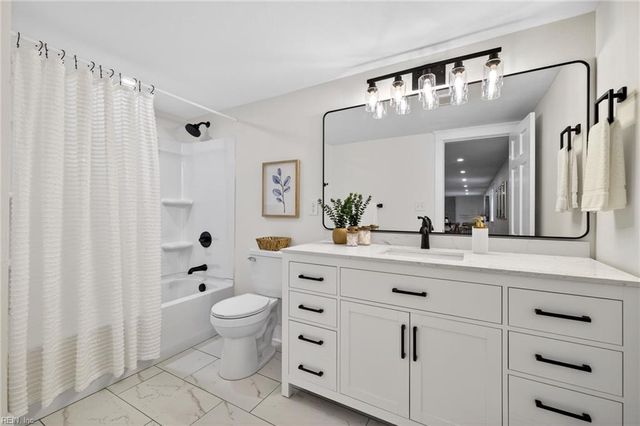 4708 Five Forks CIR, Virginia Beach, VA 23455