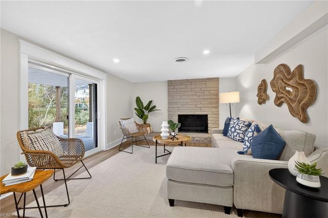 4708 Five Forks CIR, Virginia Beach, VA 23455