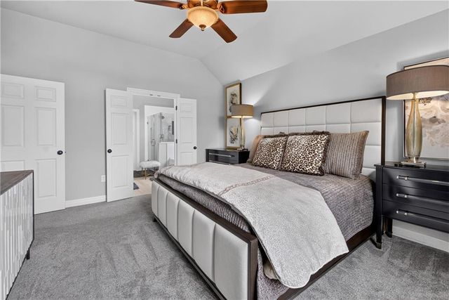 11644 S Carriage Road, Olathe, KS 66062