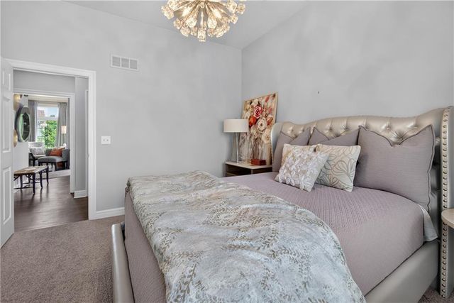11644 S Carriage Road, Olathe, KS 66062