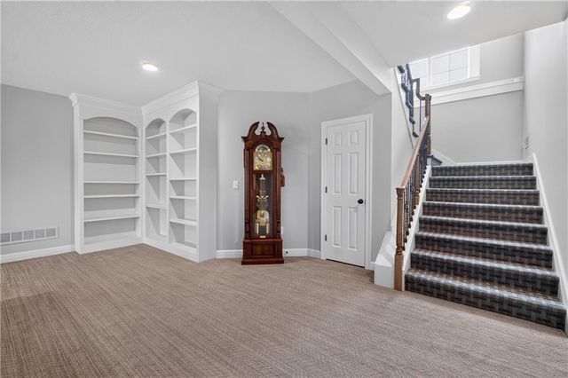 11644 S Carriage Road, Olathe, KS 66062