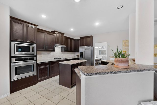 4814 Lakeway Drive, Garland, TX 75043