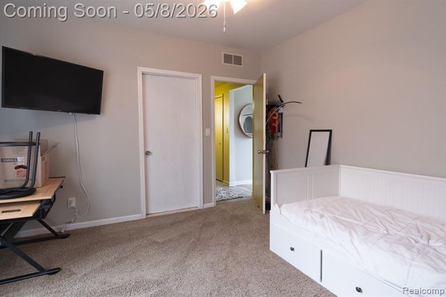 20804 Rensselaer Street, Farmington, MI 48336