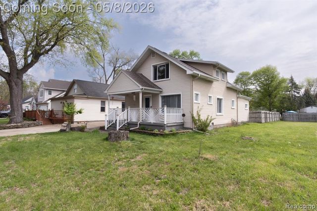 20804 Rensselaer Street, Farmington, MI 48336