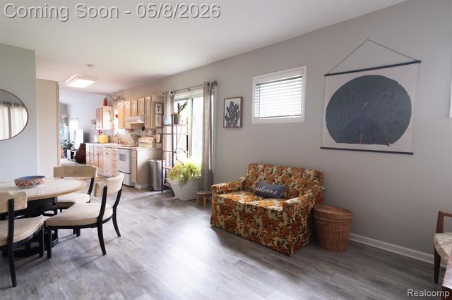 20804 Rensselaer Street, Farmington, MI 48336