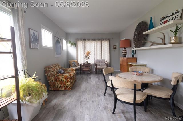 20804 Rensselaer Street, Farmington, MI 48336