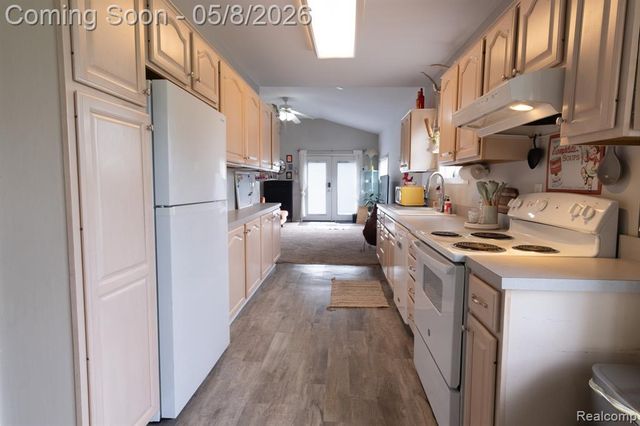 20804 Rensselaer Street, Farmington, MI 48336