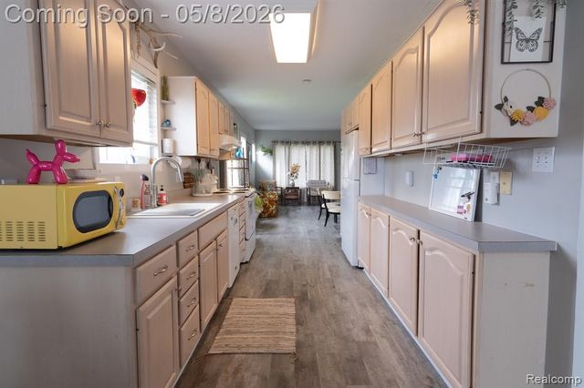 20804 Rensselaer Street, Farmington, MI 48336