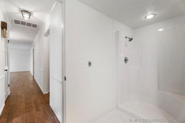 306 N Lombard Lane, Skiatook, OK 74070