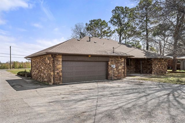 306 N Lombard Lane, Skiatook, OK 74070