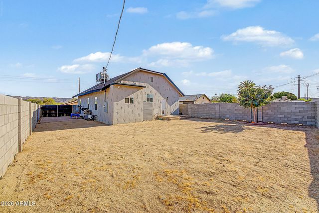 1526 E MARGUERITE Avenue, Phoenix, AZ 85040