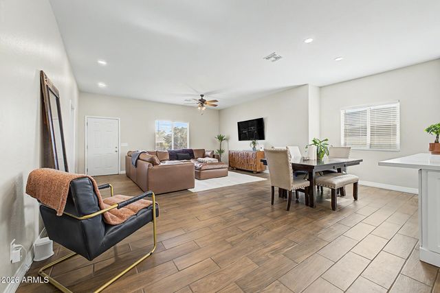 1526 E MARGUERITE Avenue, Phoenix, AZ 85040