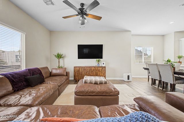 1526 E MARGUERITE Avenue, Phoenix, AZ 85040
