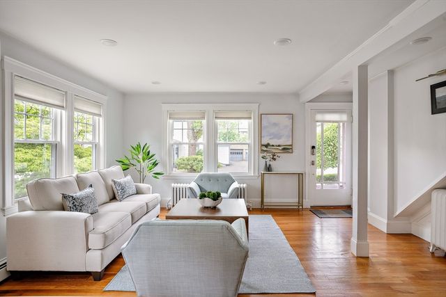 21 Fessenden Rd 21, Arlington, MA 02476
