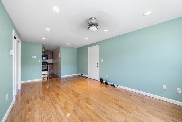 16-C Mayberry Dr 3, Westborough, MA 01581