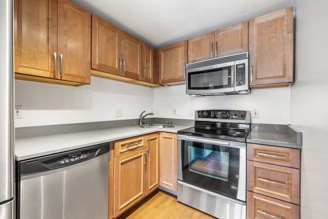 16-C Mayberry Dr 3, Westborough, MA 01581