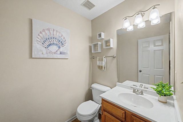 9405 Greenspire Drive 22, West Des Moines, IA 50266