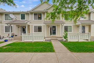 9405 Greenspire Drive 22, West Des Moines, IA 50266