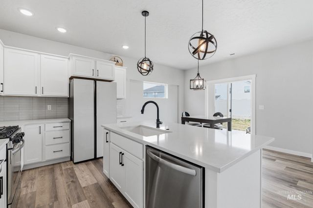 4174 N N Edessa Ave, Meridian, ID 83646