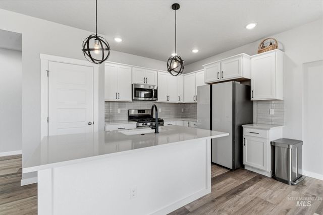 4174 N N Edessa Ave, Meridian, ID 83646