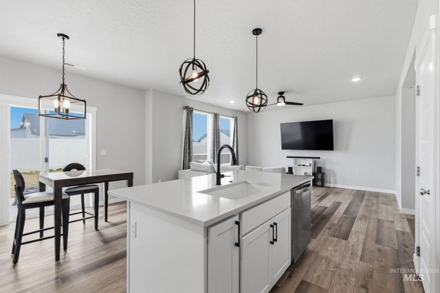 4174 N N Edessa Ave, Meridian, ID 83646