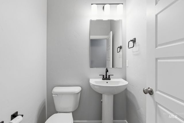 4174 N N Edessa Ave, Meridian, ID 83646