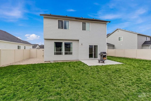 4174 N N Edessa Ave, Meridian, ID 83646