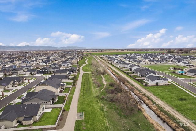 4174 N N Edessa Ave, Meridian, ID 83646