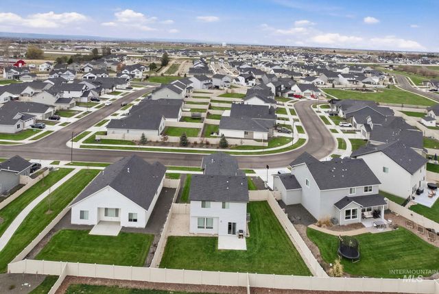 4174 N N Edessa Ave, Meridian, ID 83646