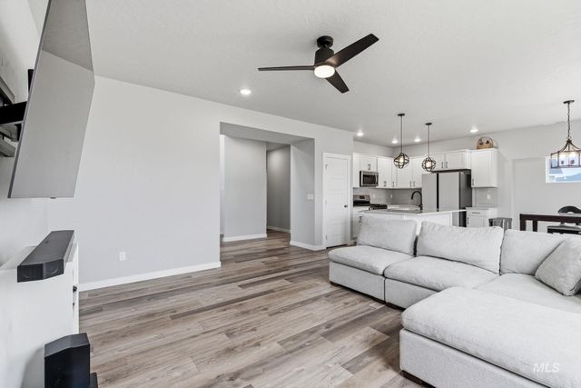 4174 N N Edessa Ave, Meridian, ID 83646