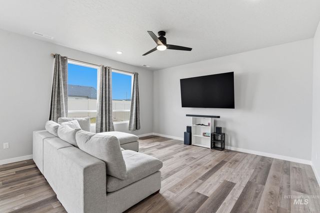 4174 N N Edessa Ave, Meridian, ID 83646