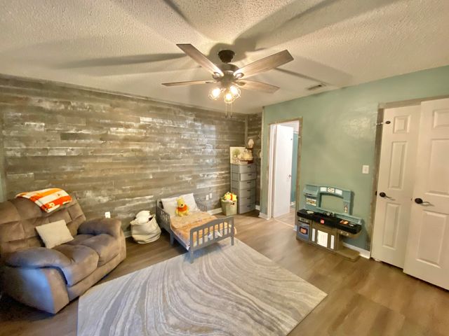 309 Springwood Circle, Crestview, FL 32536