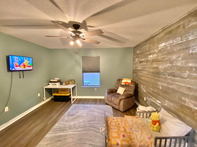 309 Springwood Circle, Crestview, FL 32536