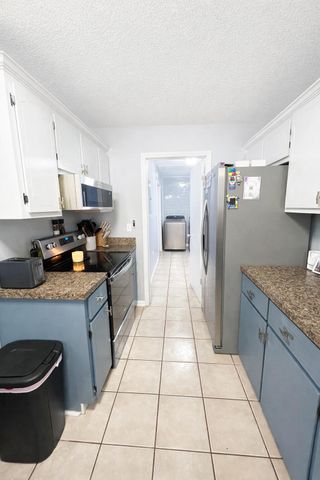 309 Springwood Circle, Crestview, FL 32536