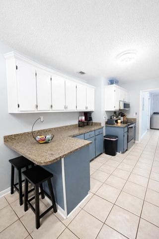 309 Springwood Circle, Crestview, FL 32536