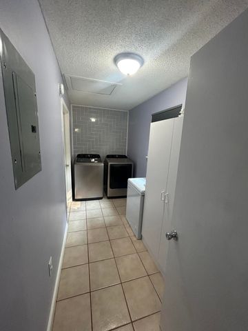 309 Springwood Circle, Crestview, FL 32536