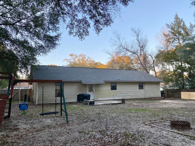 309 Springwood Circle, Crestview, FL 32536