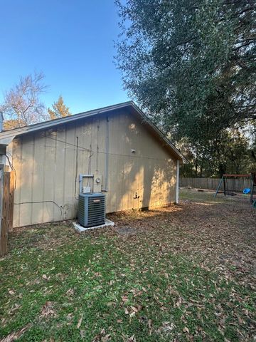 309 Springwood Circle, Crestview, FL 32536