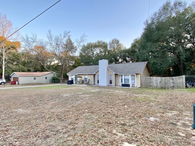 309 Springwood Circle, Crestview, FL 32536