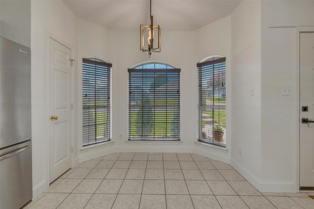 405 Deauville Drive, Fort Worth, TX 76108