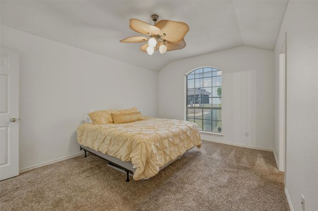 405 Deauville Drive, Fort Worth, TX 76108