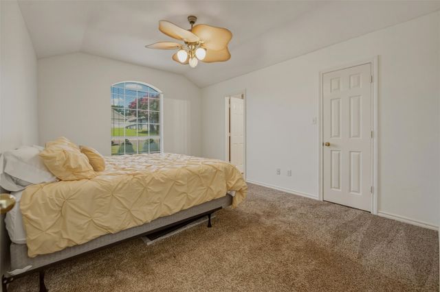 405 Deauville Drive, Fort Worth, TX 76108