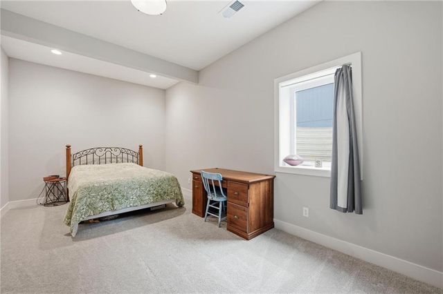 812 Foxglove Lane, Kearney, MO 64060