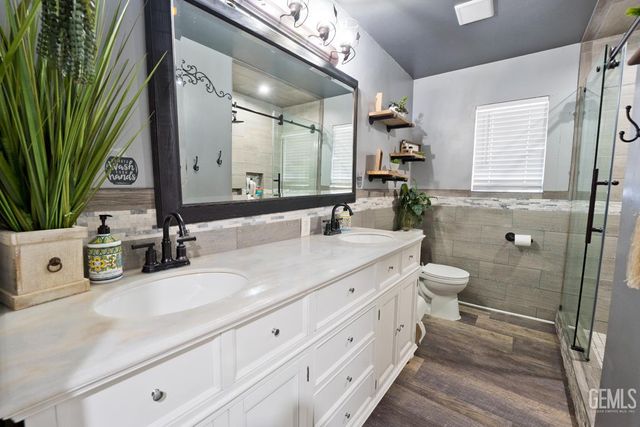 3309 Truman Avenue, Bakersfield, CA 93309