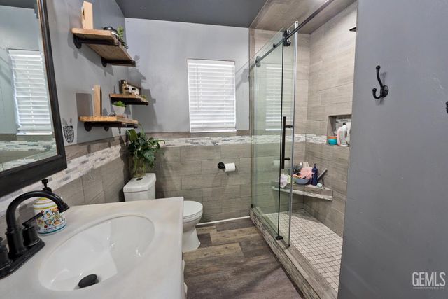 3309 Truman Avenue, Bakersfield, CA 93309