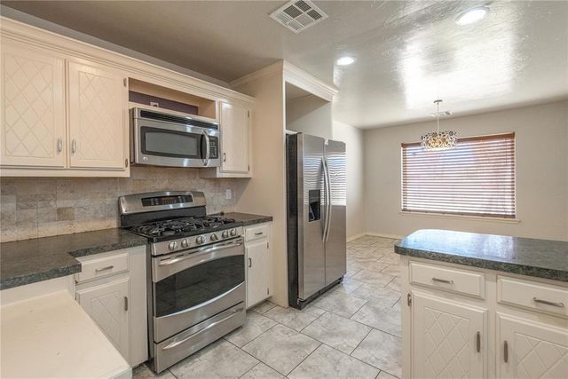 1321 Kelly Park Road, Edmond, OK 73003